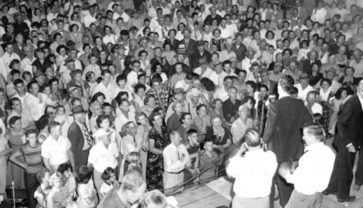 Segregationist Bryant Bowles addresses a rally in 1954. Photo from the (Delaware Public Archives.
