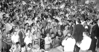 Segregationist Bryant Bowles addresses a rally in 1954. Photo from the (Delaware Public Archives.