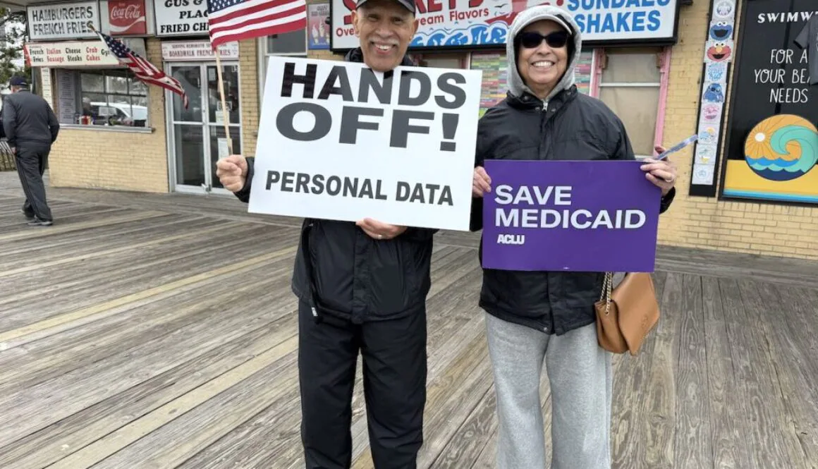 HANDS OFF 4/5 Rehoboth Beach